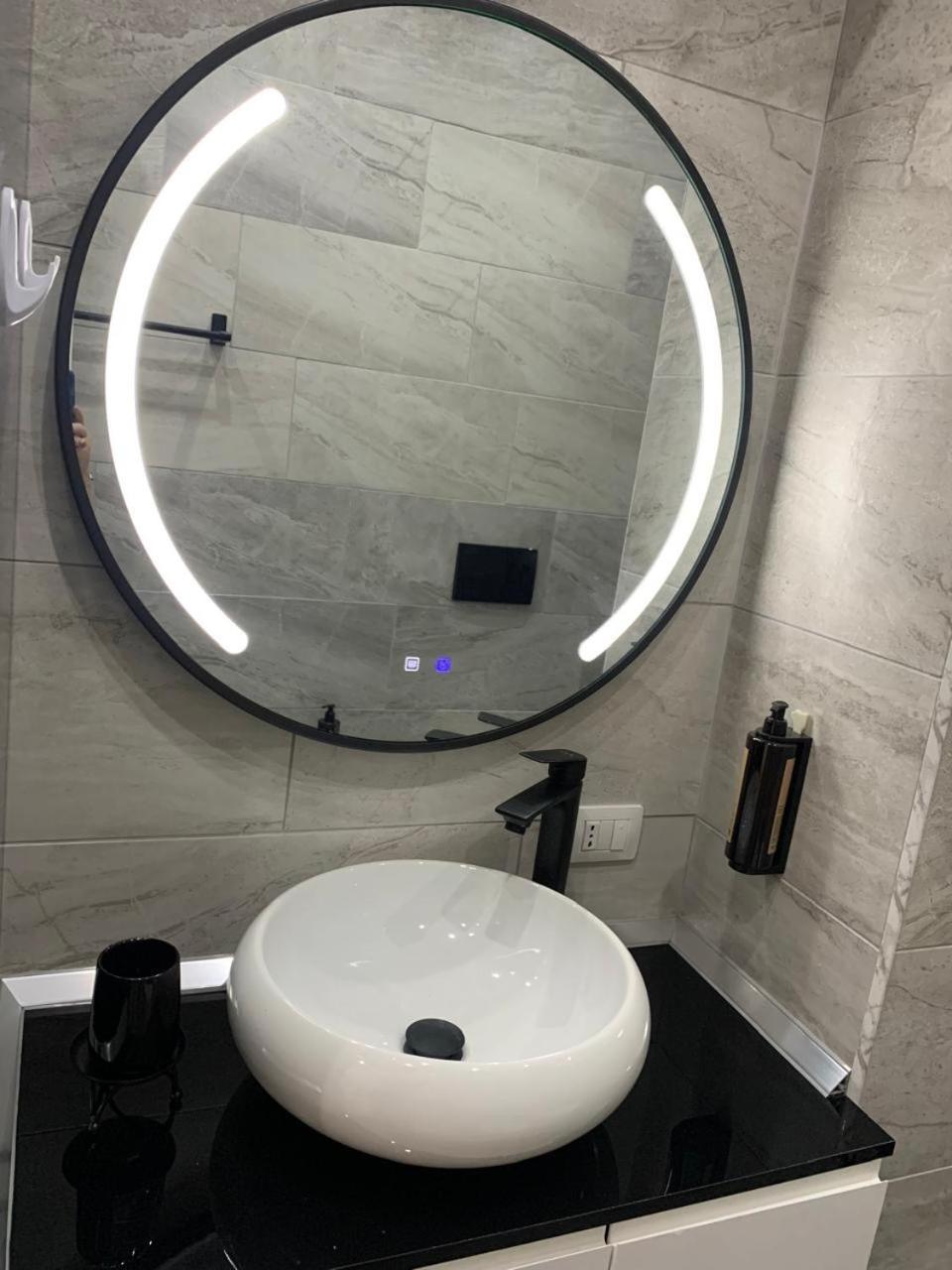 New Valona Apartment City Center Vlorë Εξωτερικό φωτογραφία